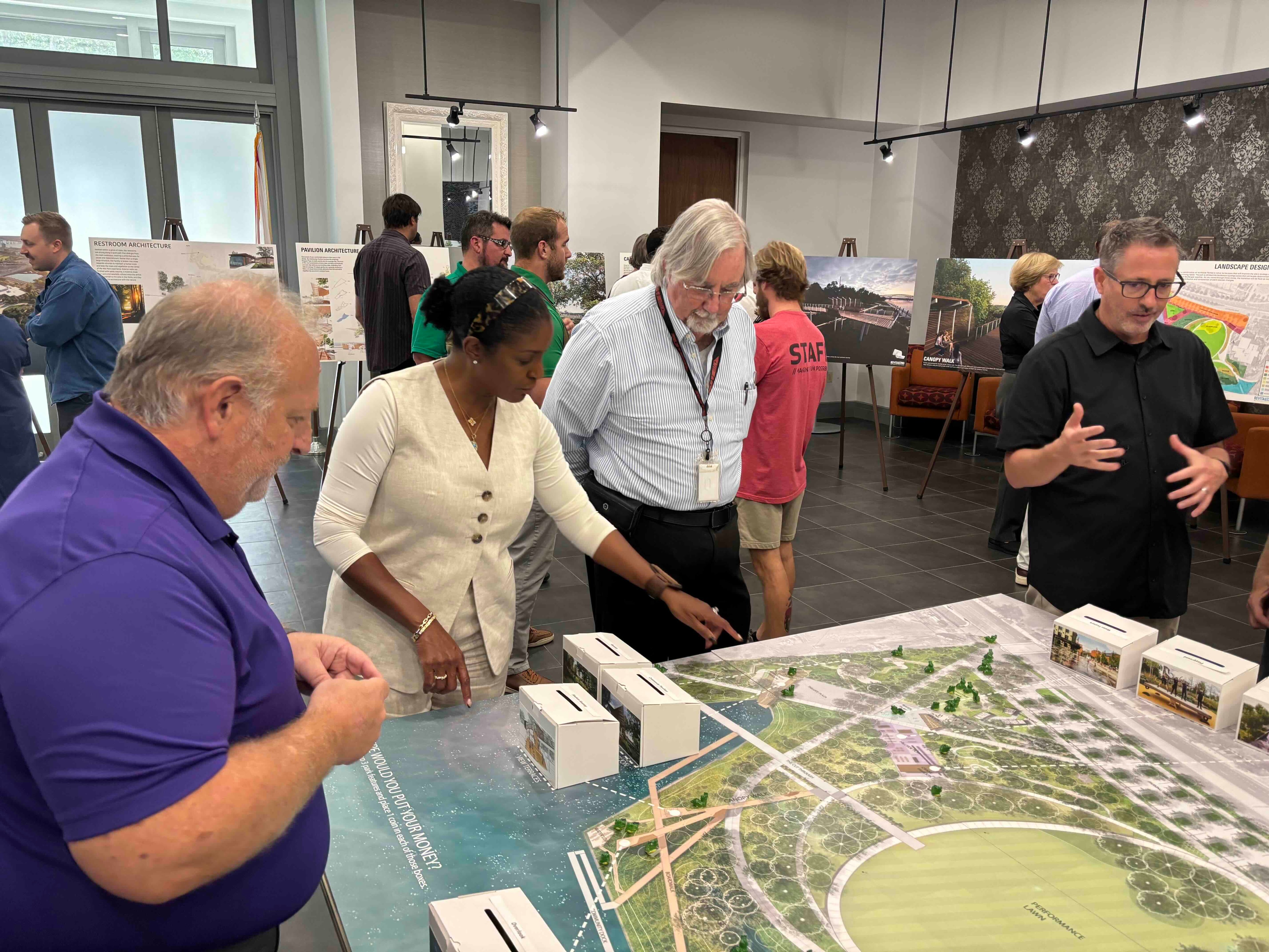 ADG team facilitating a Metropolitan Park community open house